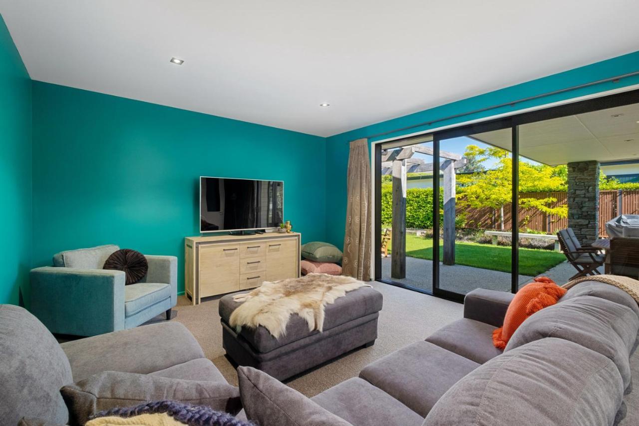 Roys Bay Lodge - Wanaka Holiday Home Exterior foto